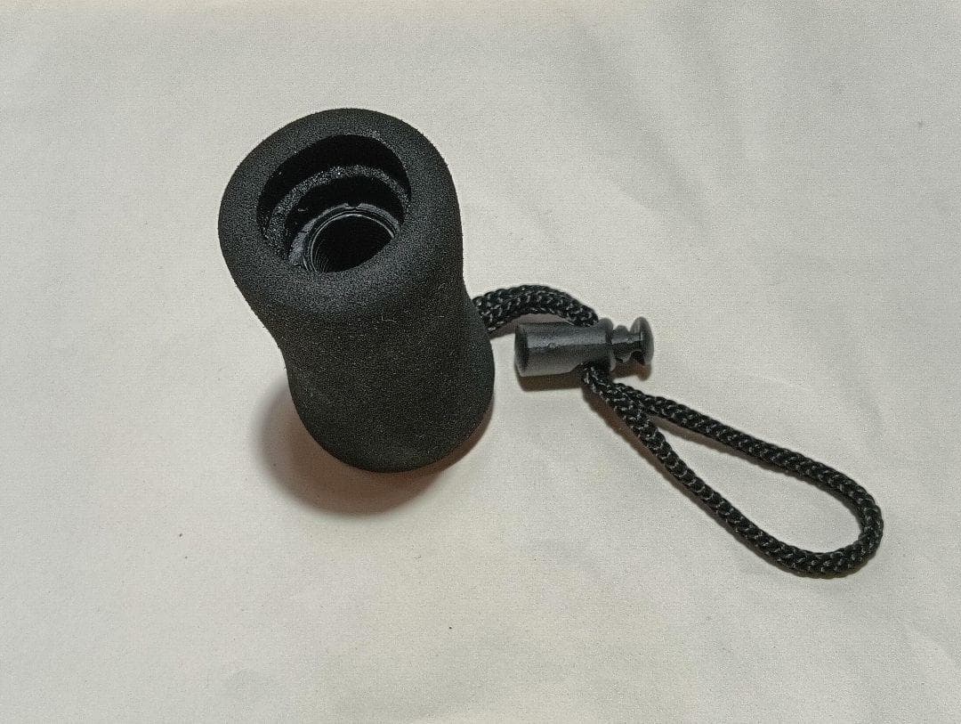 山は秋冬も紫外線が強い　シックスムーンデザインズ　カーボン　折りたたみ傘　特価