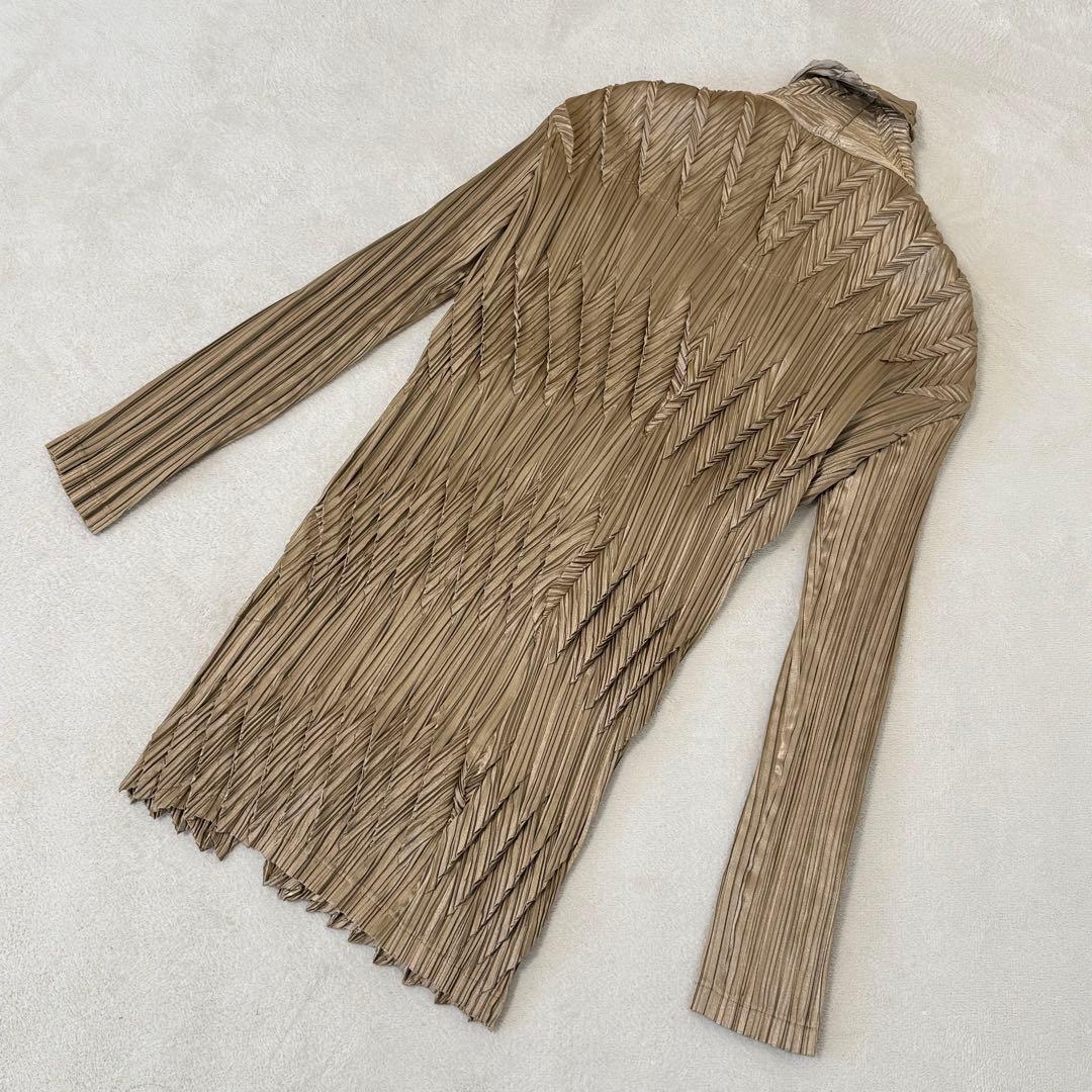 極美品✨ISSEY MIYAKE 変形　立体　プリーツ　ジャケット　ゴールド