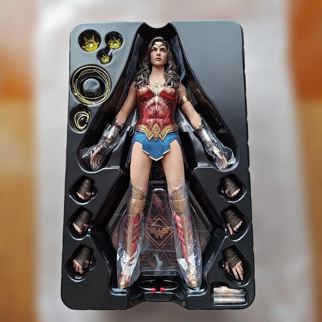 ホットトイズ Wonder Woman MMS584　ワンダーウーマン1984