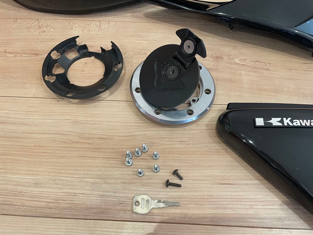 ゼファー 400 純正　外装セット