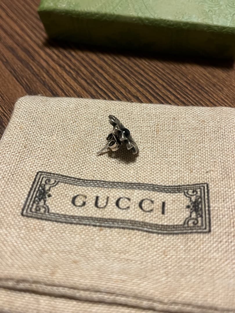GUCCI ダブルG フラワースタッズピアス 片耳