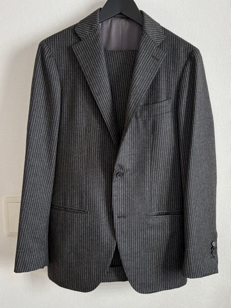 Brilla per il gusto ブリッラペルイルグスト　スーツ46