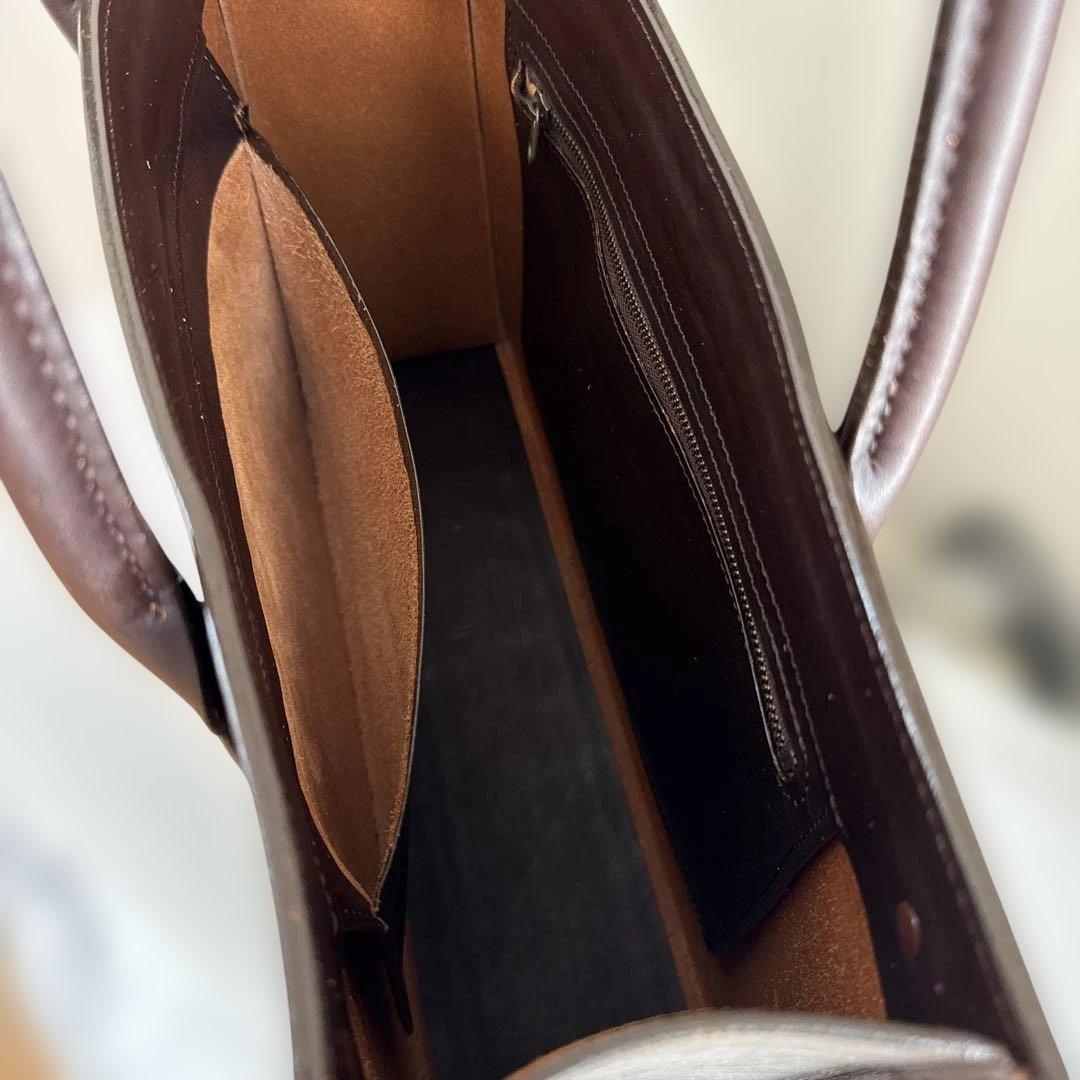 亀屋革具店　大きなトートバッグ肩掛けタイプ　ダークブラウン　（横幅40）