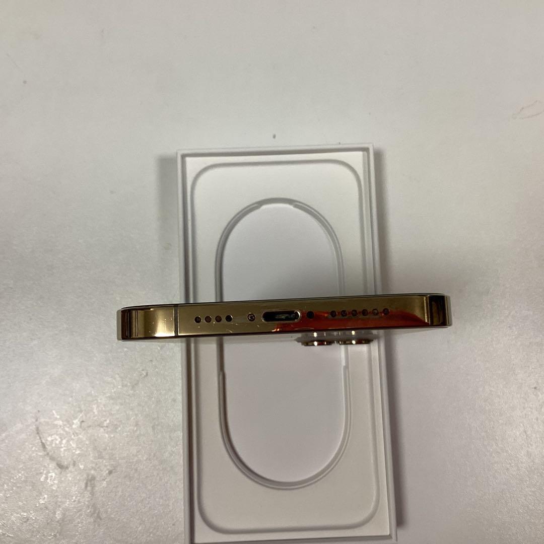 Apple iPhone 12 Pro maxゴールド