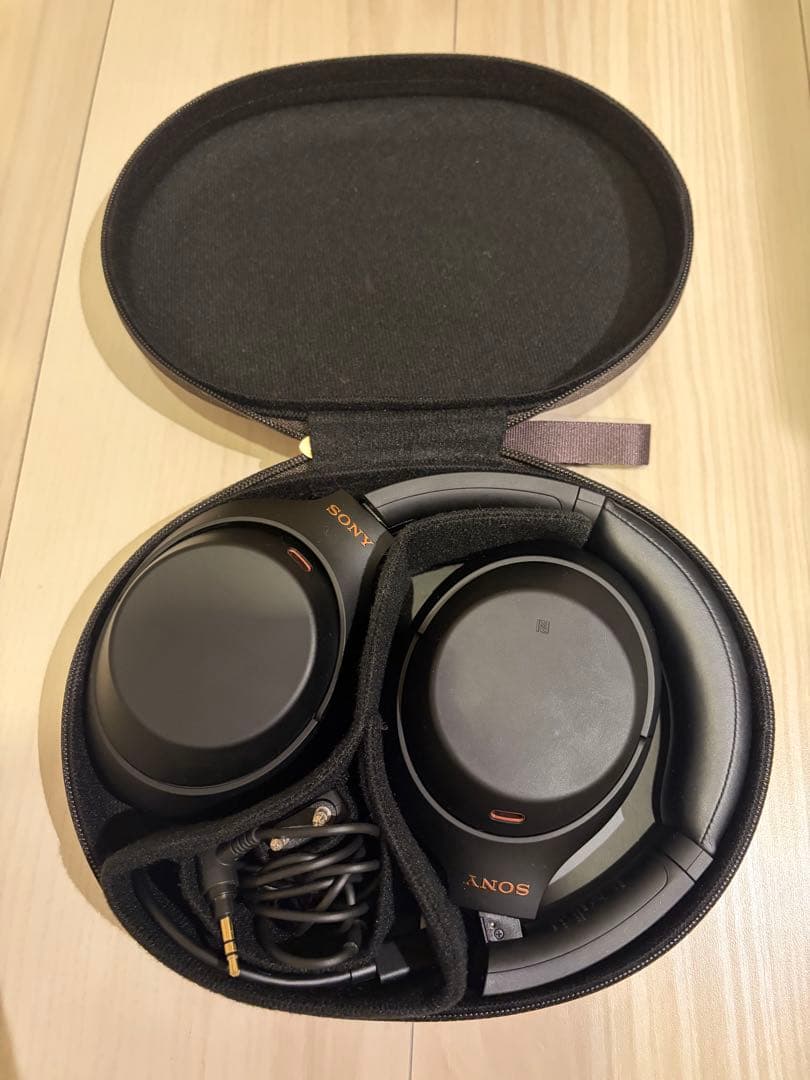 SONY WH-1000XM4 ワイヤレスヘッドホンブラック美品ケース付き