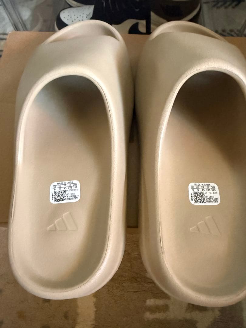 adidas イージースライド YEEZY Slide \"Pure\" 27.5