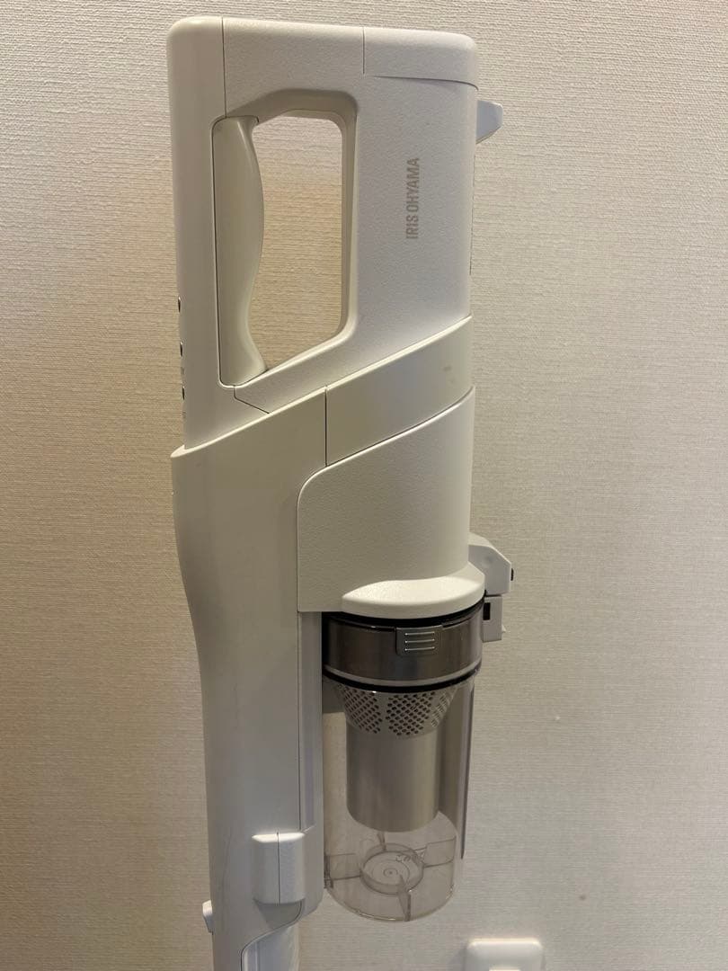 IRIS OHYAMA 充電式サイクロンスティッククリーナSCD-210P