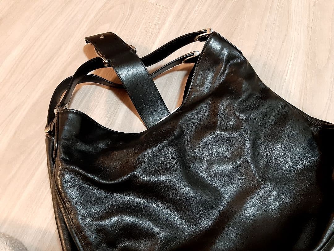 【未使用 カバー袋付】GUCCI グッチ ブラックレザー ハンドバッグ 黒革