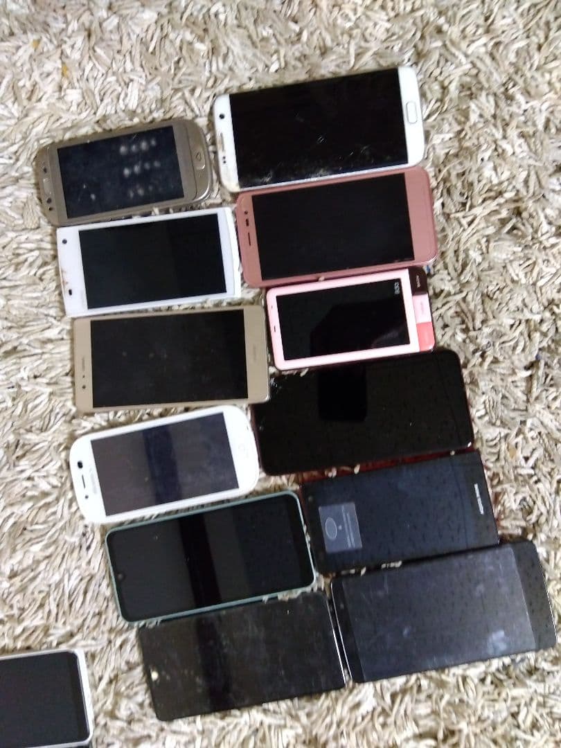 スマホまとめ売り５６本ジャンク品