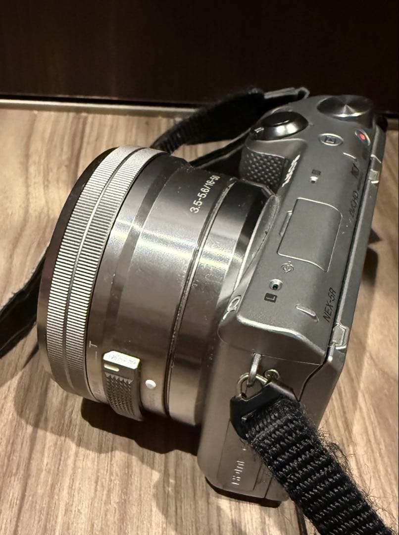 SONY α NEX-5Rミラーレスカメラ レンズ2本付き