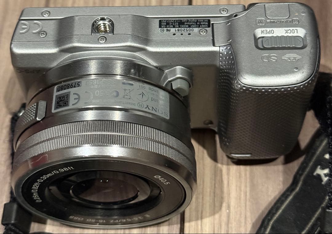 SONY α NEX-5Rミラーレスカメラ レンズ2本付き