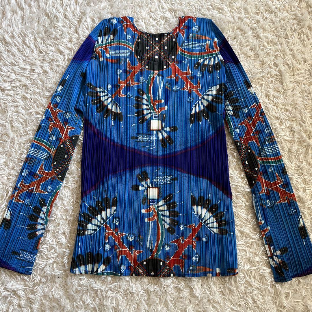 【PLEATS PLEASE 】イッセイミヤケ　プリーツ加工 長袖Tシャツ