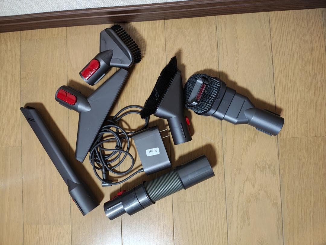 ダイソン★digital slim★SV18★バッテリー新品と同等★6