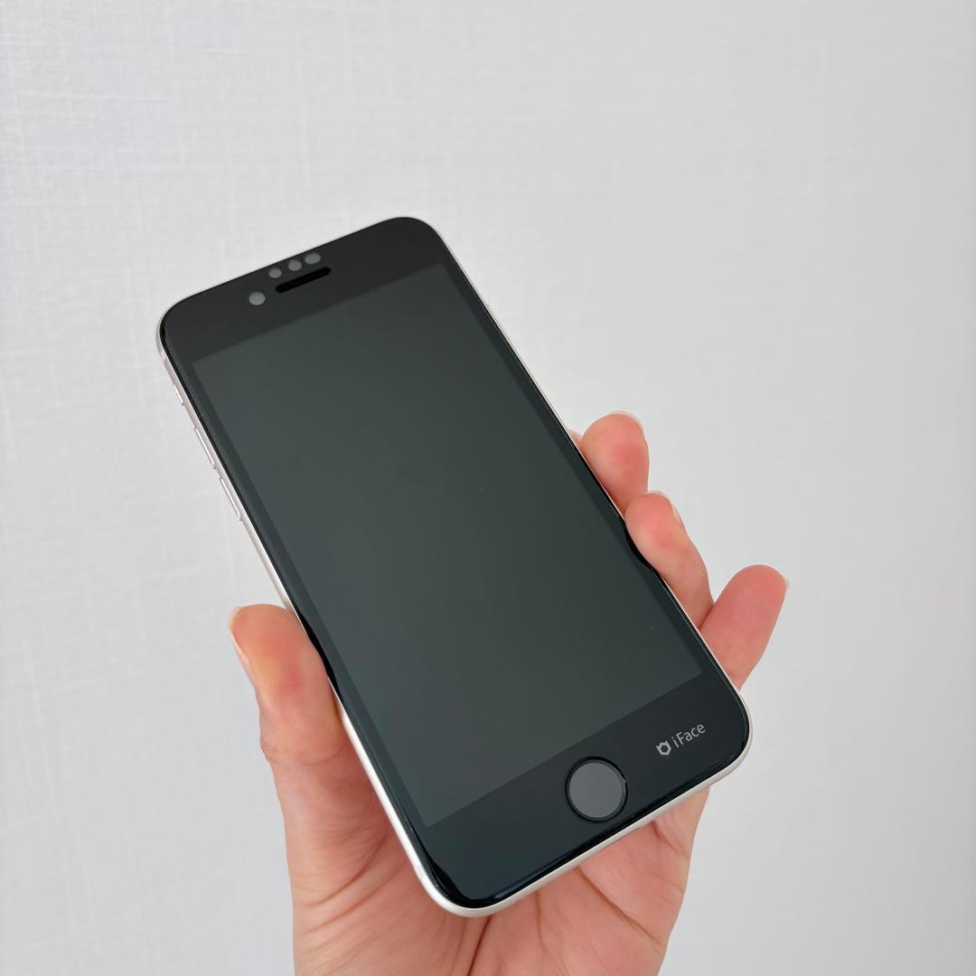 美品iPhone SE3 64GB 白 電池91% iFace3点＋新品ケーブル