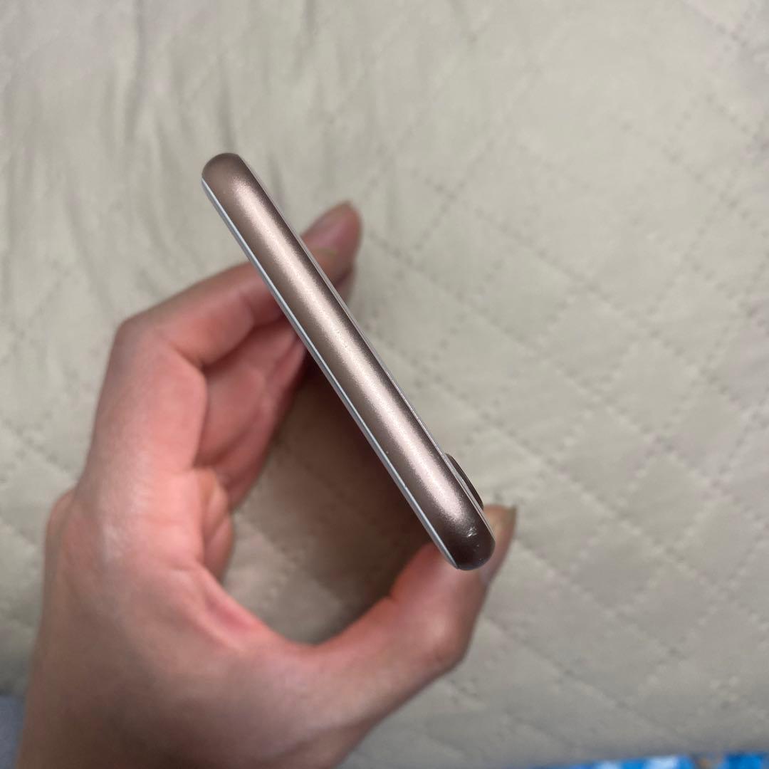 Apple iPhone 8 ゴールド