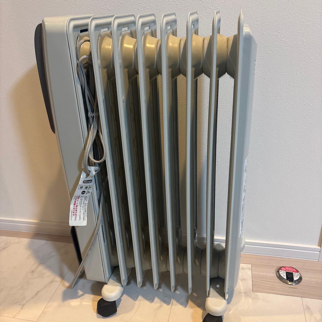 デロンギ　オイルヒーター サーモスタット付き