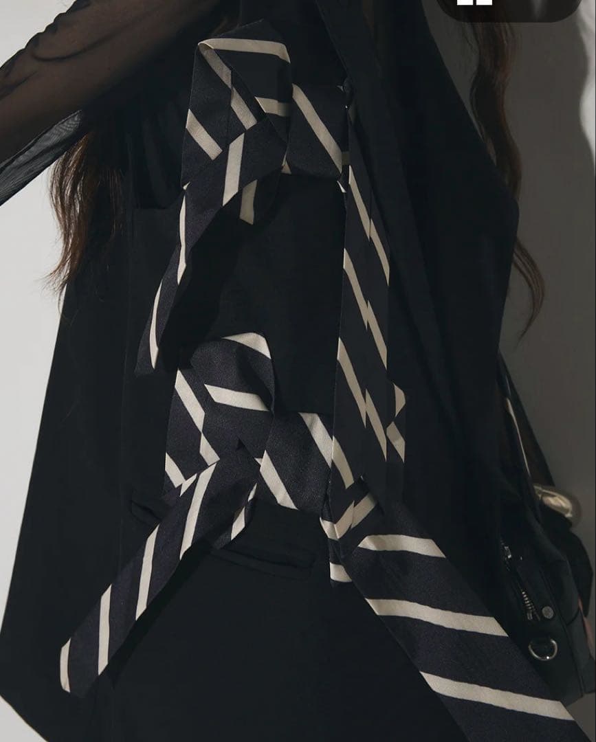 【Andrea＆Co.】タイリボンテーラードジレ 人気商品