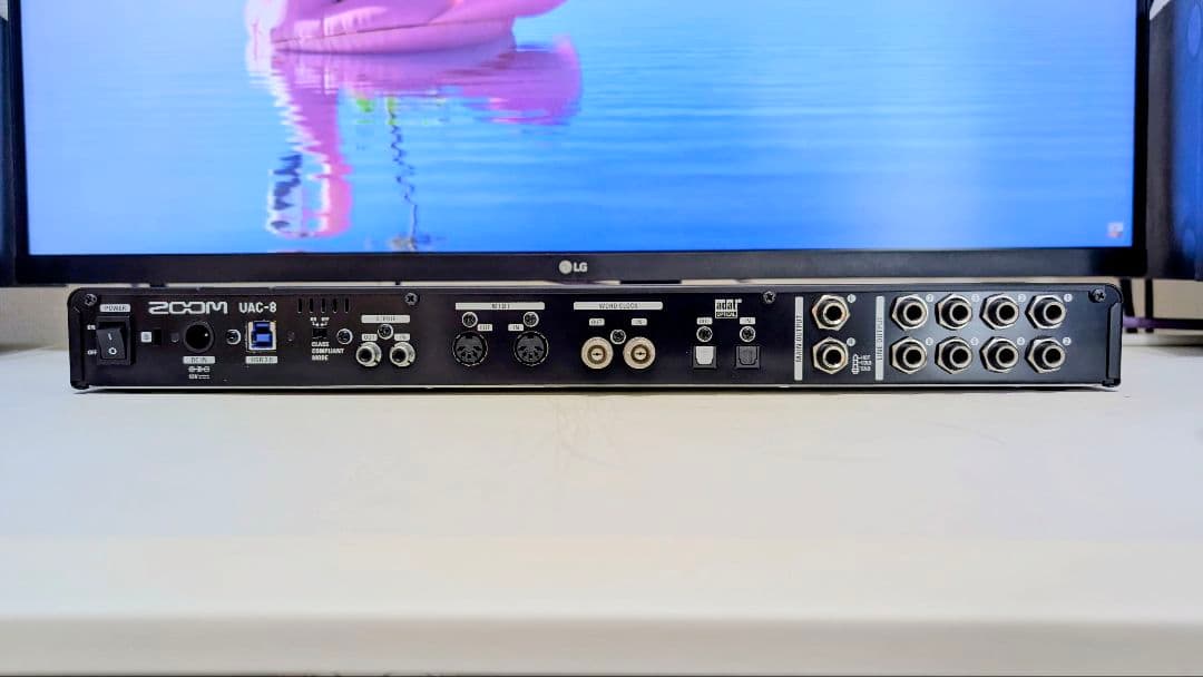 ZOOM UAC-8 オーディオインターフェイス