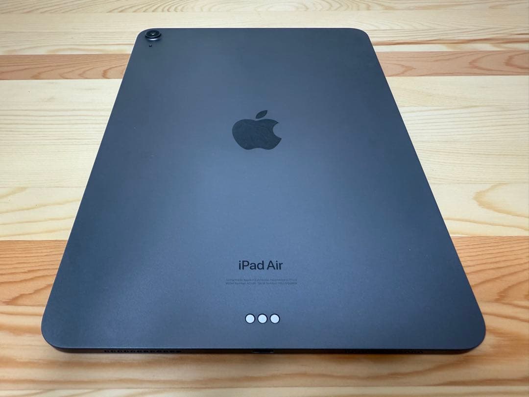 Apple iPad Air 第5世代 64GB & 純正ケース