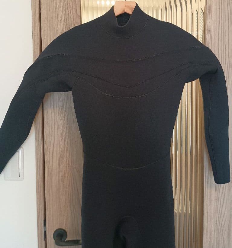 【高品質日本製 1年未満】ウエットスーツ 3mm ジャーフル ML やわらか素材