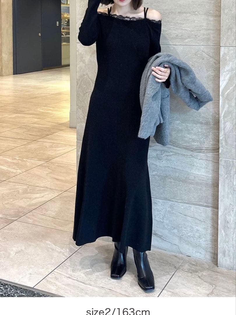 《新品》COCO DEALレースディティールオフショルニットワンピース　黒