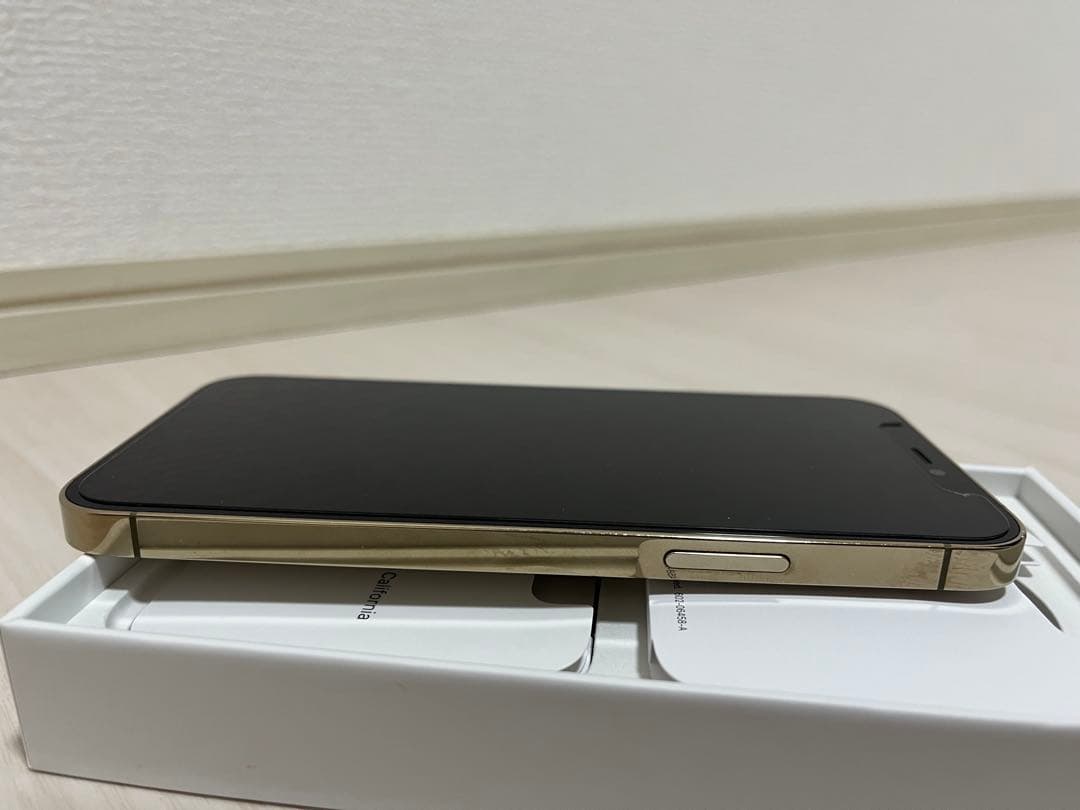 値下げ　Apple iPhone 12 Pro ゴールド本体 256GB