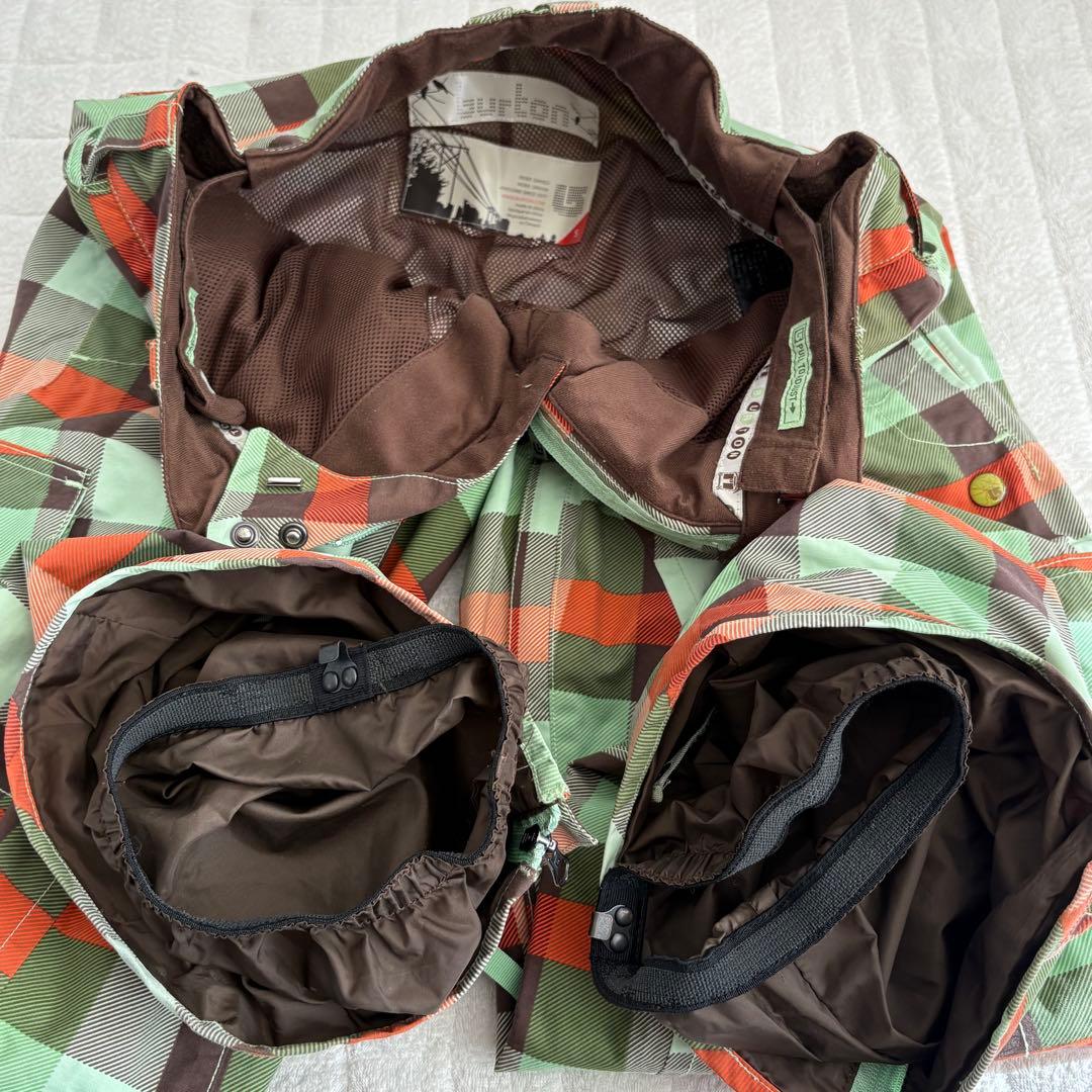 burton スノーウェエア レディース　上M　下S　白系チェックスノボースキー