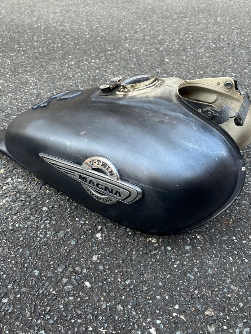 送料込み マグナ50 カスタムタンク