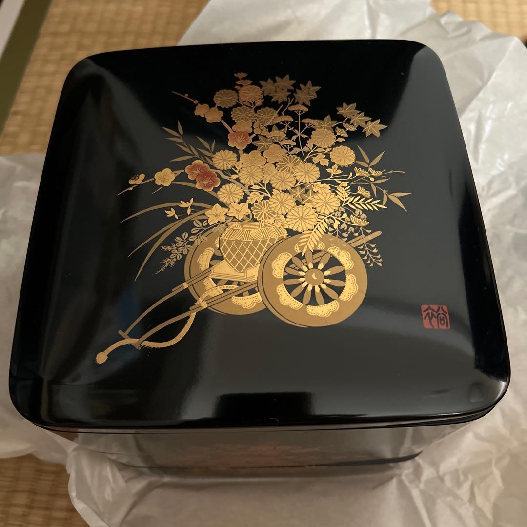 再値下げ！新品未使用　会津ぬり　金色装飾の漆器　重箱3段　お重