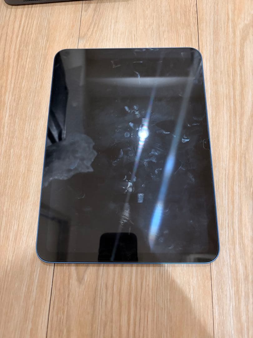 iPad 第10世代 64GB ブルー ＋ Logicoolキーボードケース