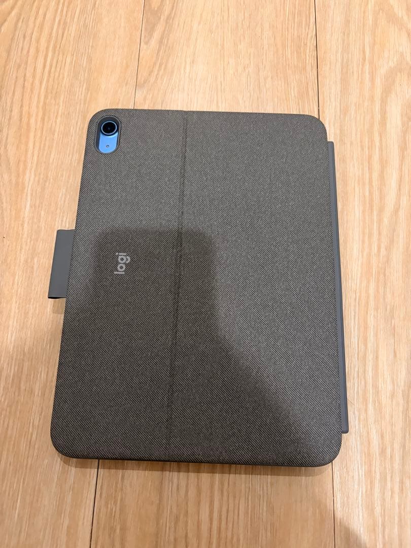 iPad 第10世代 64GB ブルー ＋ Logicoolキーボードケース