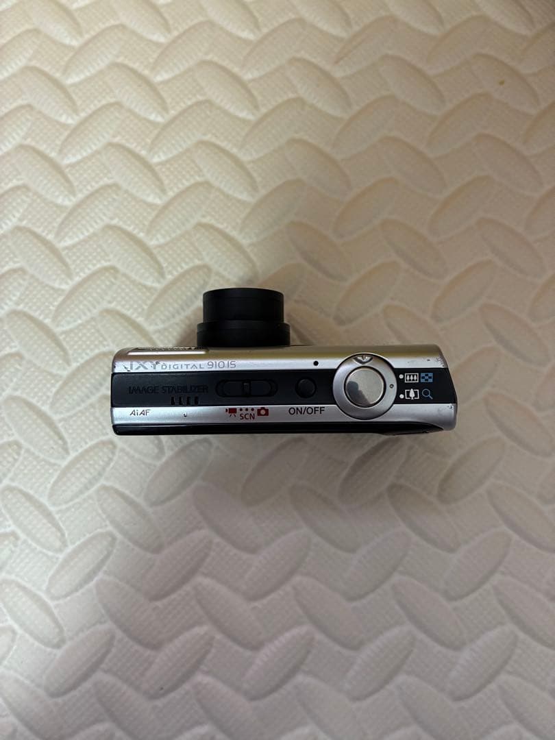 美品純正ケース付き　canon&キャノン　ixy910is デジタルカメラ