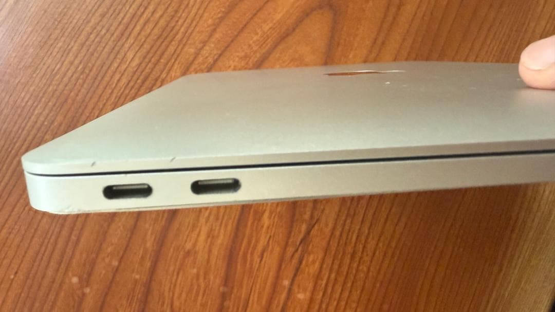 MacBook Air (M1, 2020) 8GB シルバー