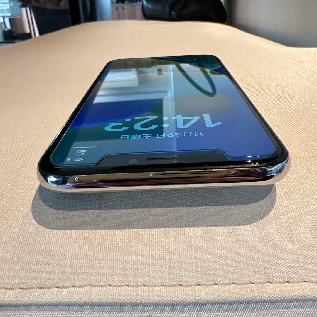 Apple iPhone X シルバー　本体　SIMロックなし　64GB