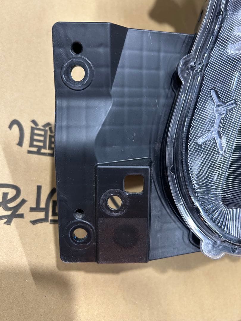 ワゴンR スティングレー　左ヘッドライト