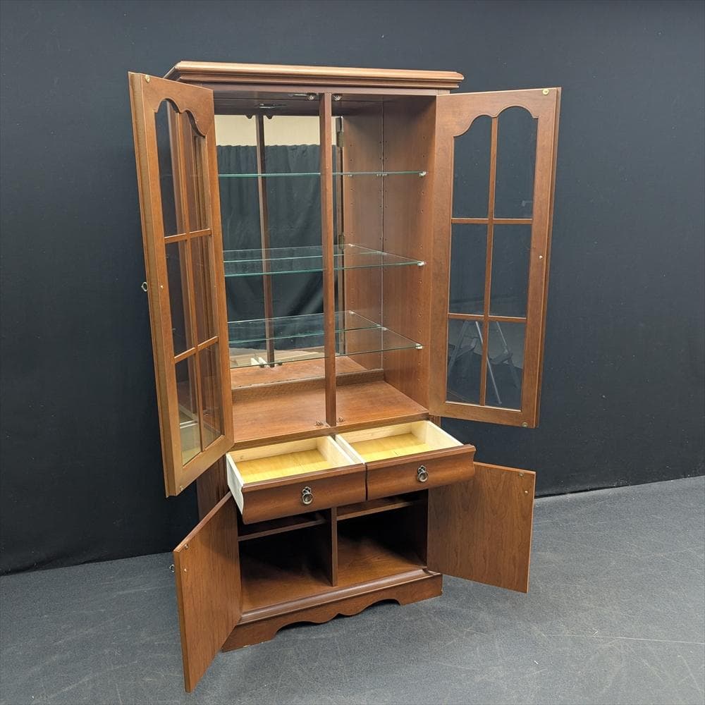 リンホーリン　照明付き　飾り棚　キャビネット　キュリオケース　コレクションケース