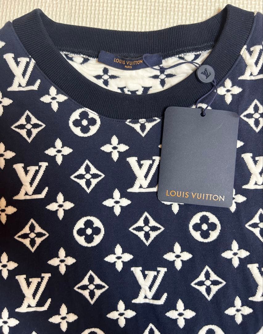 【新品タグ付き】ルイヴィトン モノグラム ジャガード スウェット　Lサイズ