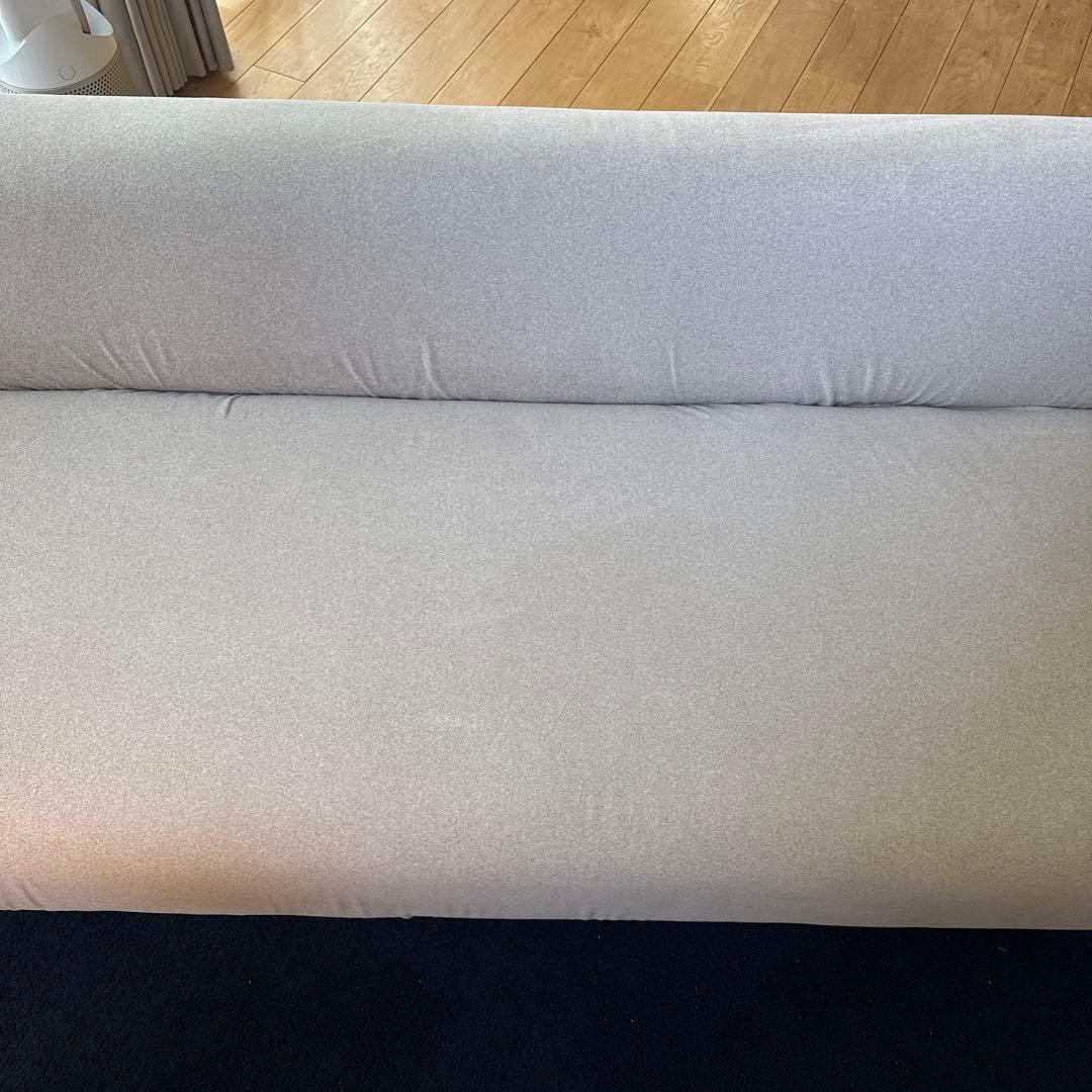 NOYES グレーソファ 木製フレーム モダンスタイル