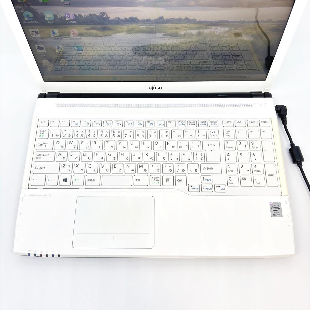 富士通 ノートパソコン Corei7 新品SSD Windows11 A10