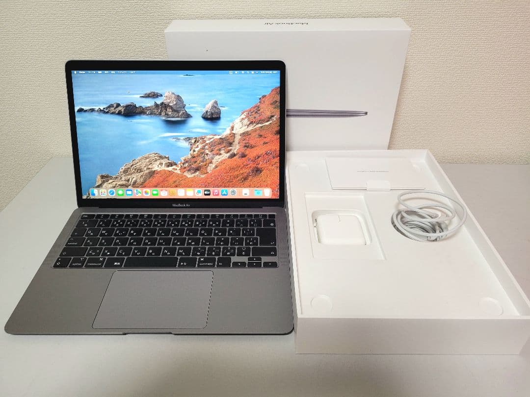 美品　Macbook Air 2020 i7/16GB/512SSD 49回充電
