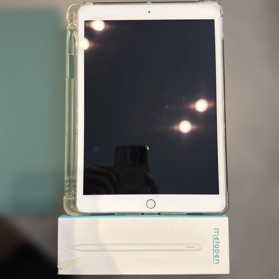 Apple iPad 第7世代　ペンシル付き