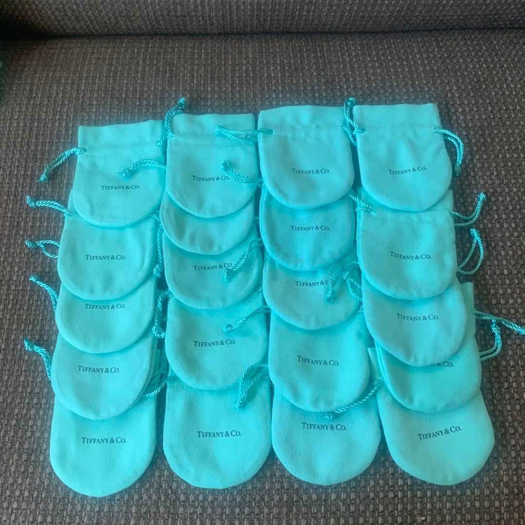 国内現行品　新品ティファニー巾着袋（7x9cm)20枚セット