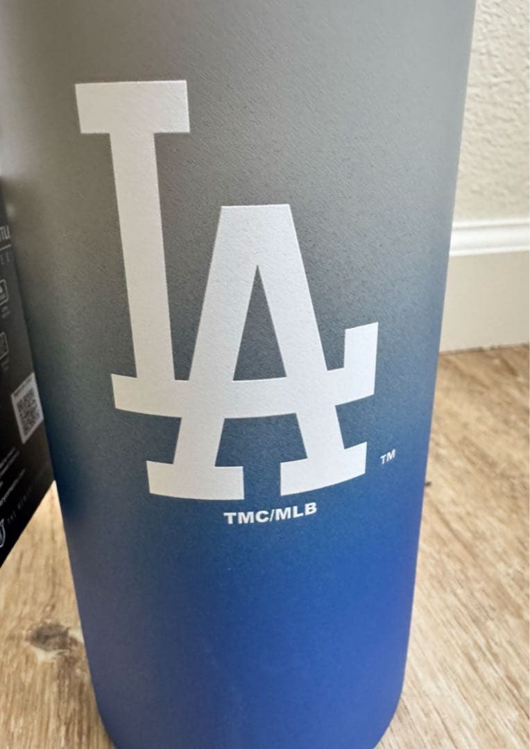 ロサンゼルス　ドジャース　ボトル　水筒　グラデーション　米国購入　新品