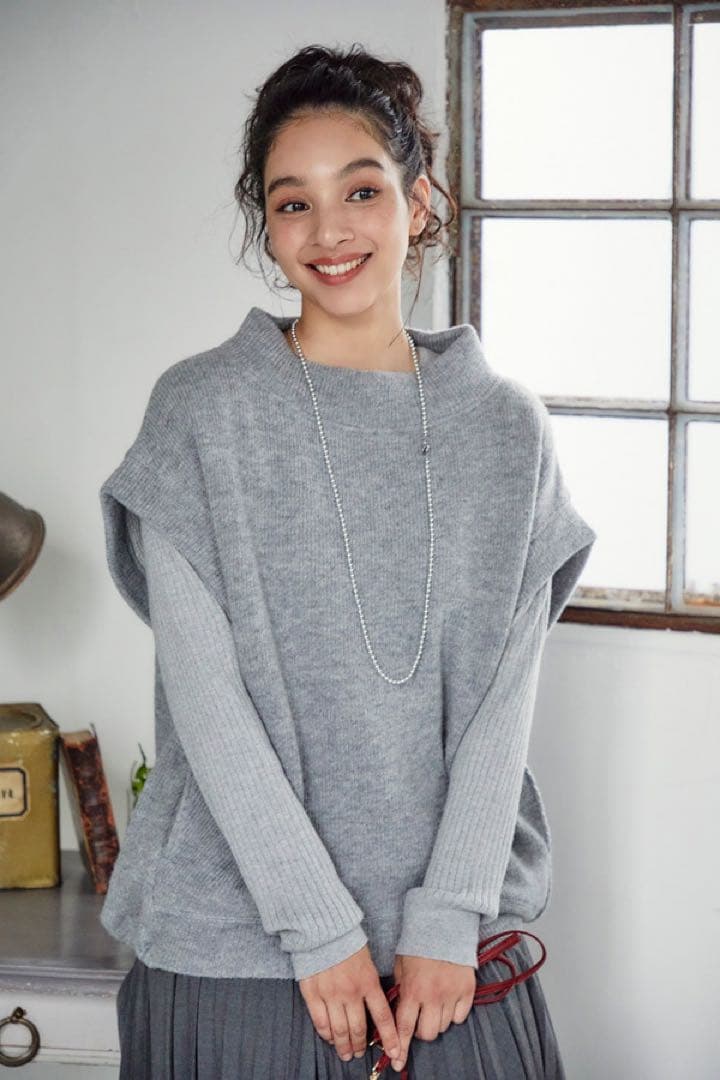 オアーノ　ニットベスト