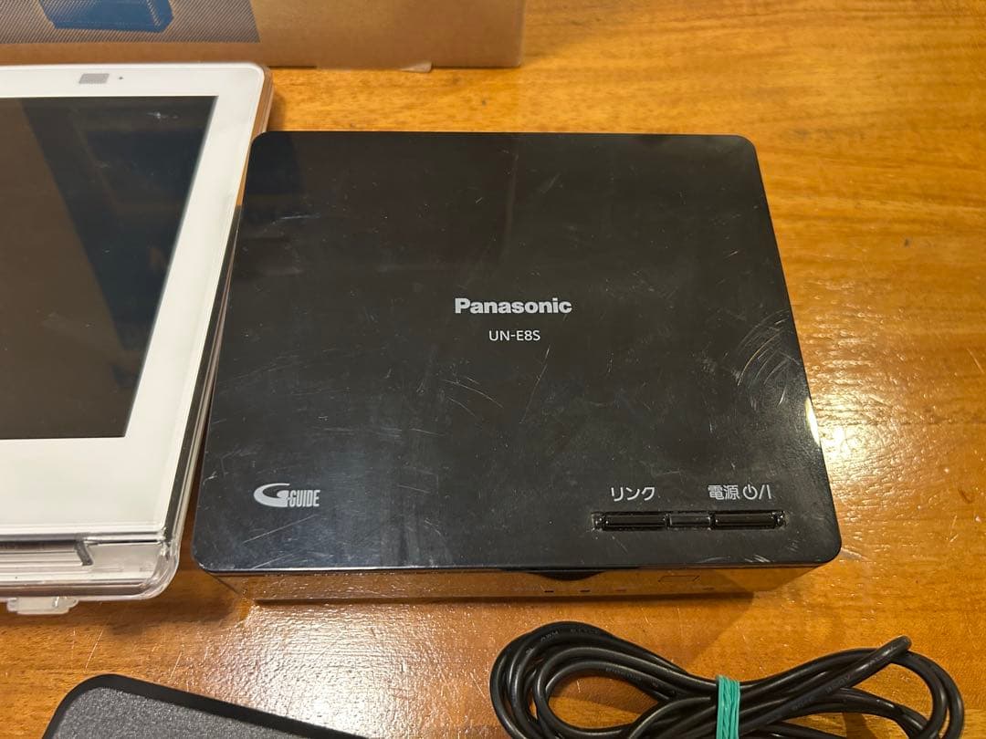 Panasonic ポータブルテレビ UN-10EB-W