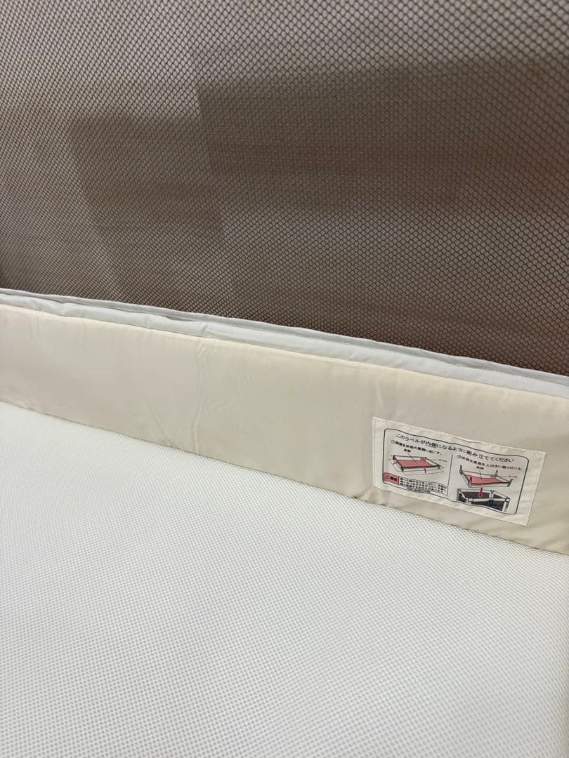 アップリカ　ココネルエアー グレー