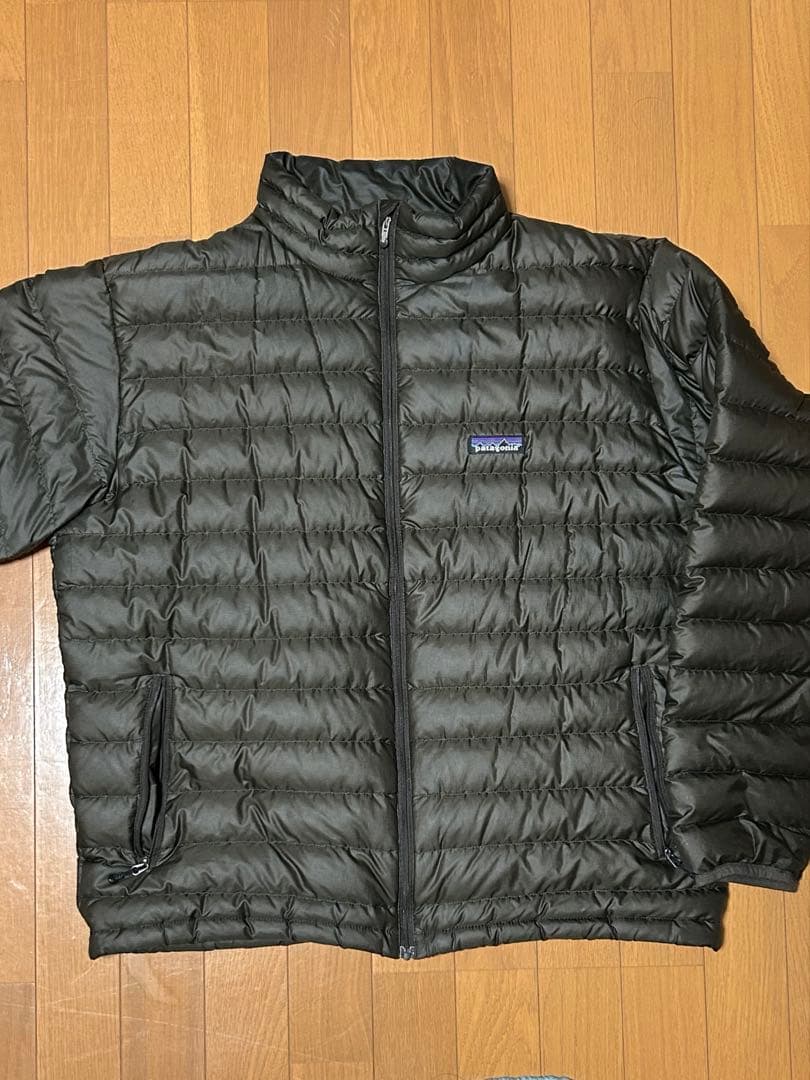 patagonia メンズ ダウンジャケット ダークグレー