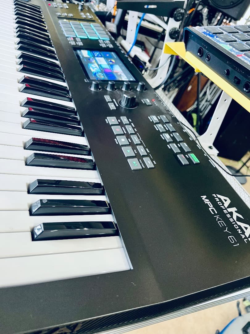 希少 AKAI MPC Key 61 生産完了品 即発送 サンプラー シンセ