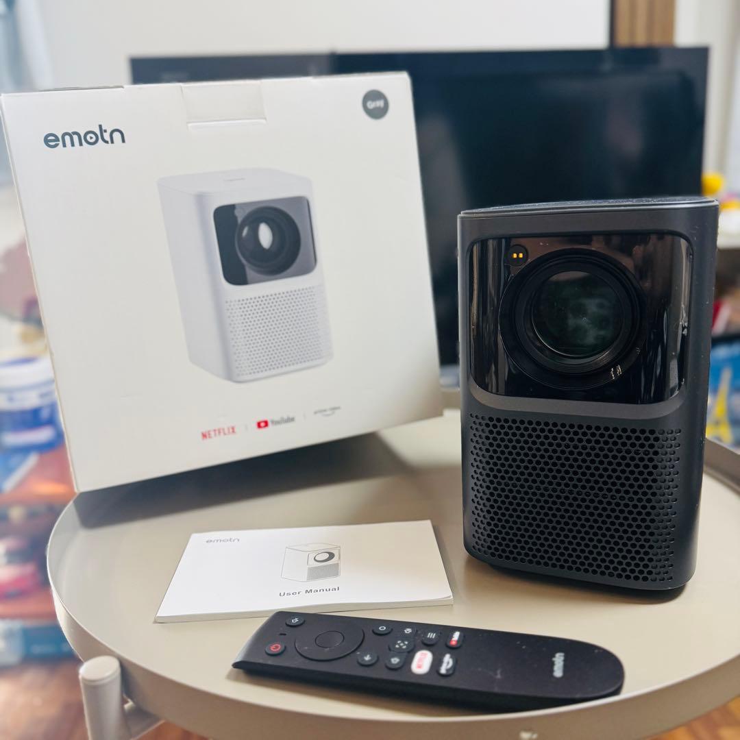 【極美品】Netflix公式認証プロジェクター Emotn N1