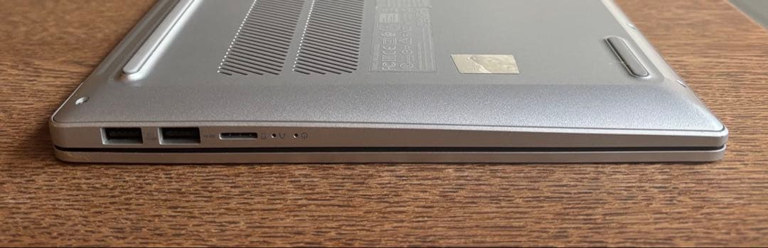 ジャンク Lenovo ノートパソコン IdeaPad Slim 5i Gen8